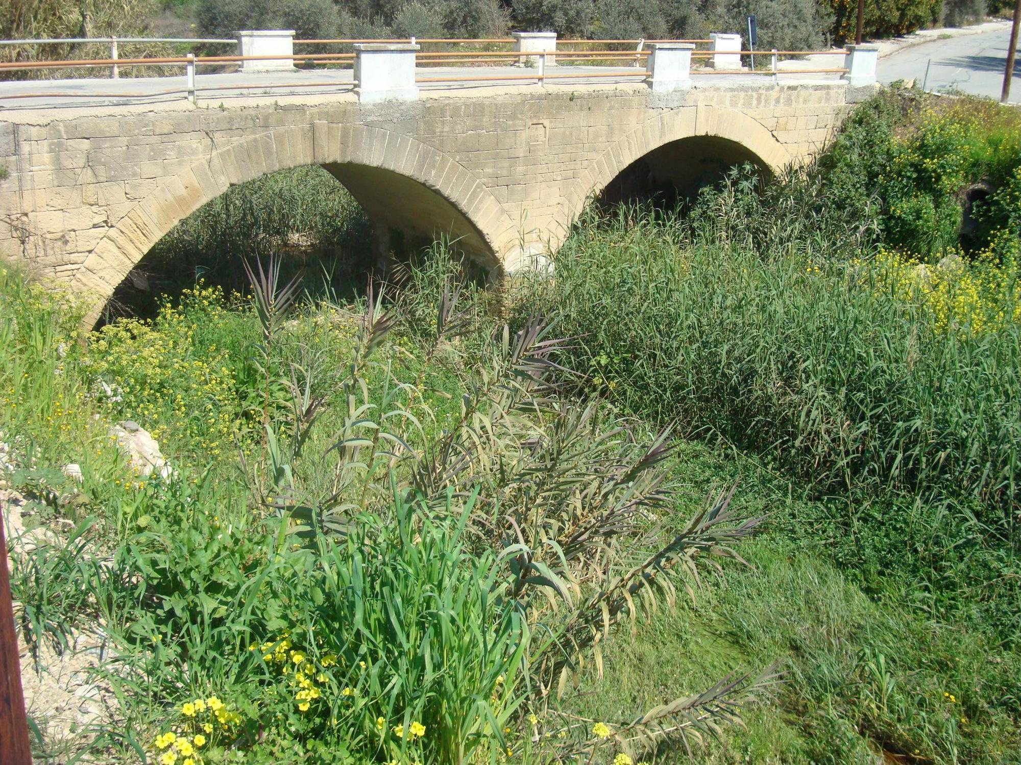 Leonidas Village Houses Goudhi Bagian luar foto